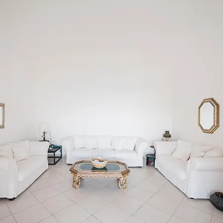 Giusy ゲストハウス 4*