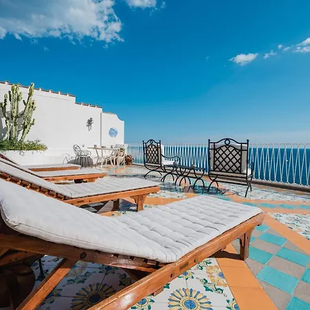 Πανσιόν Giusy 4*